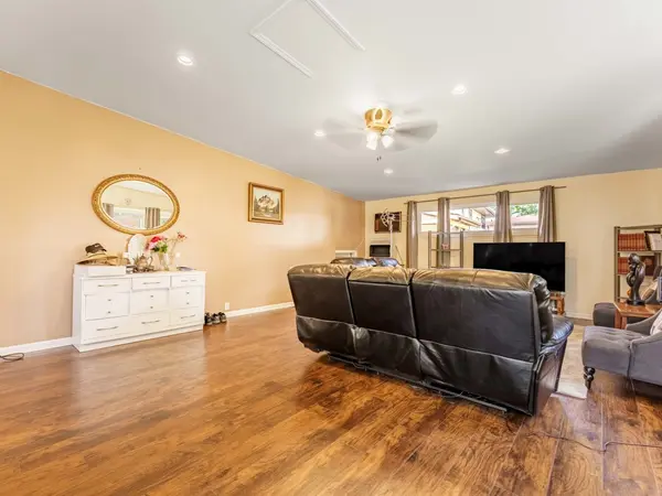 93 E Craig DR, Chicago Heights, IL 60411