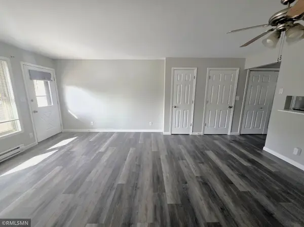 325 W 9th ST ##B, New Richmond, WI 54017