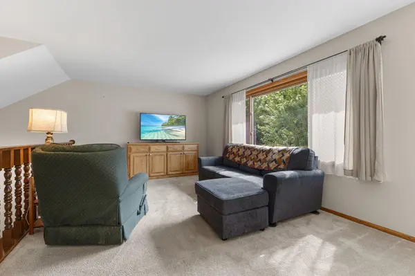 404 Pleasure Creek DR, Blaine, MN 55434
