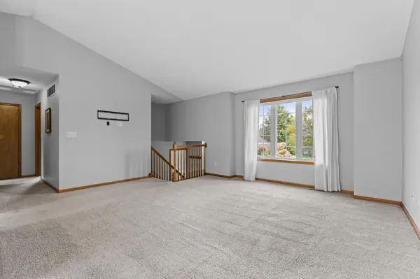 6159 Hillsboro DR NW, Rochester, MN 55901