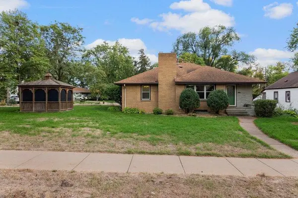 4201 40th AVE N, Robbinsdale, MN 55422
