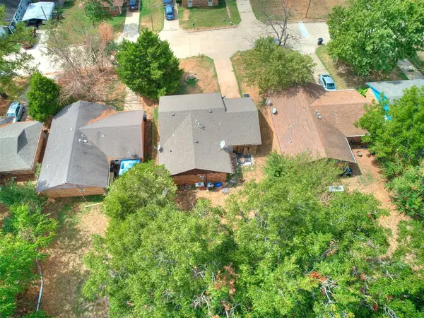 225 S Dixon AVE, Shawnee, OK 74801