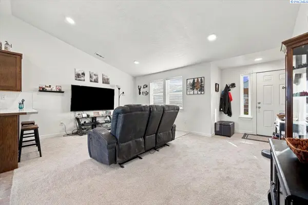 1454 9th street, Benton City, WA 99320