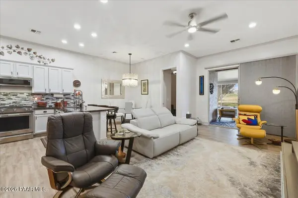 6251 E Thorne LN, Prescott Valley, AZ 86314
