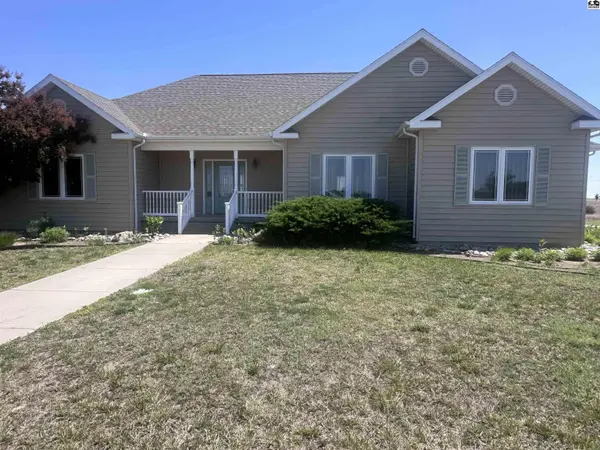 10204 SW Eastridge Rd, Pratt, KS 67124