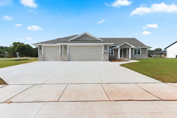 305 BATTERY AVE, De Pere, WI 54115