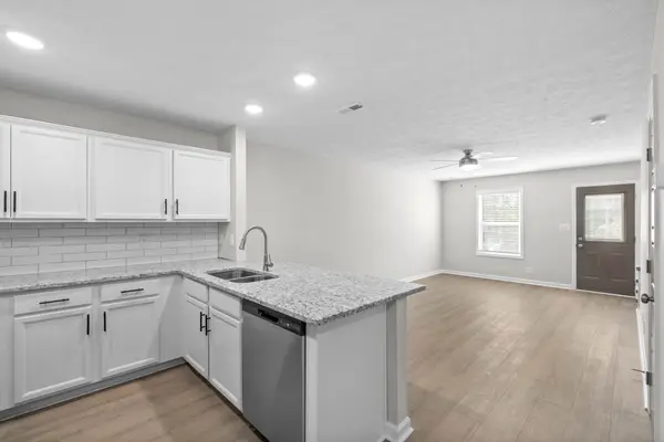 305 Longshadow Trl #E, Clarksville, TN 37043