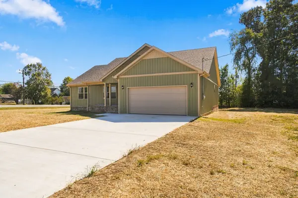 1 Sunset Falls Rd, Tullahoma, TN 37388