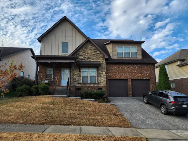 7632 Kemberton Dr #E, Nolensville, TN 37135