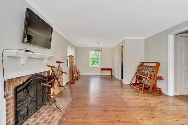 1502 Albion Drive, Signal Mountain, TN 37377