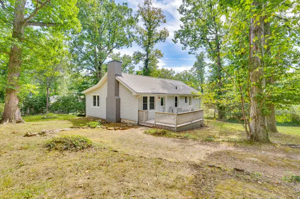 1502 Albion Drive, Signal Mountain, TN 37377