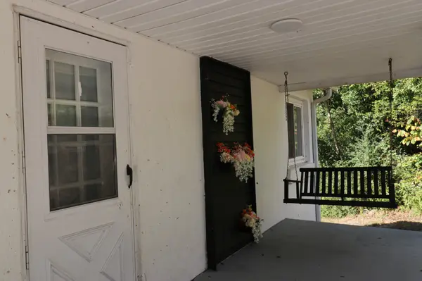 8294 Lawrenceburg Hwy, Mount Pleasant, TN 38474