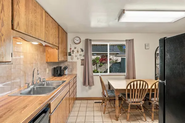 5818 N Crestline St, Spokane, WA 99208