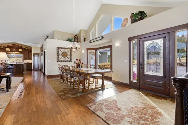 6105 S Harvest Ln, Greenacres, WA 99016