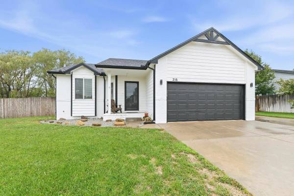 216 W Poplar, Goddard, KS 67052