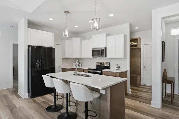 8203 W Lang St, Wichita, KS 67205