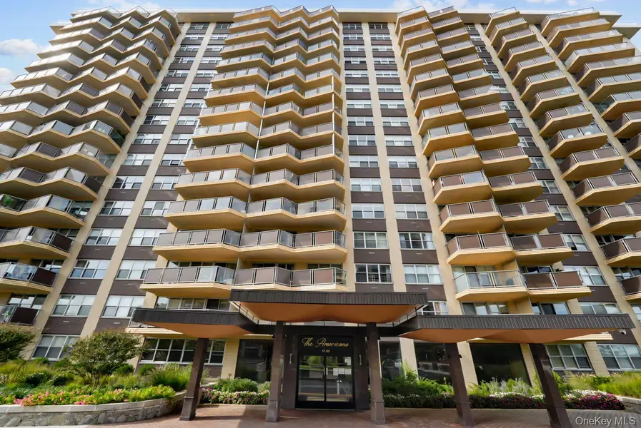 17-85 215th ST #2H, Bayside, NY 11360