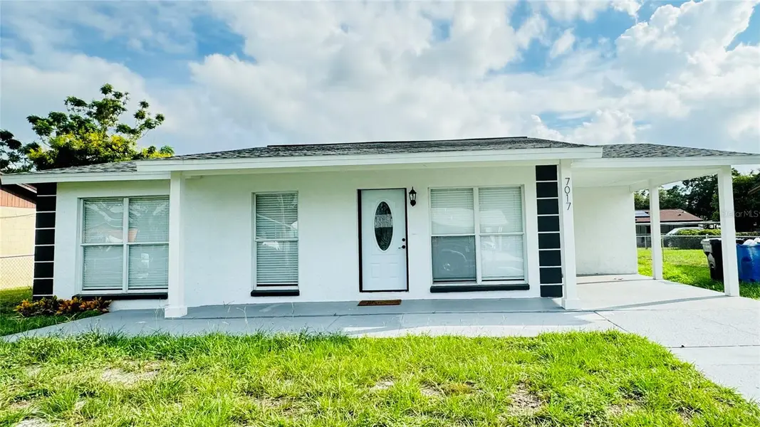 7017 SANDHURST DR, Tampa, FL 33619