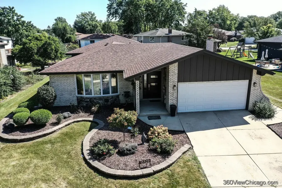15329 Sunset Ridge DR, Orland Park, IL 60462