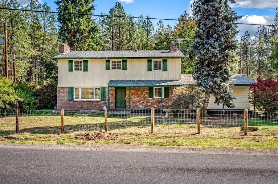 7327 S Cedar Rd, Spokane, WA 99224