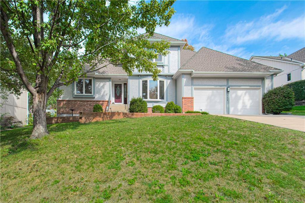 13636 W 75 PL, Lenexa, KS 66216