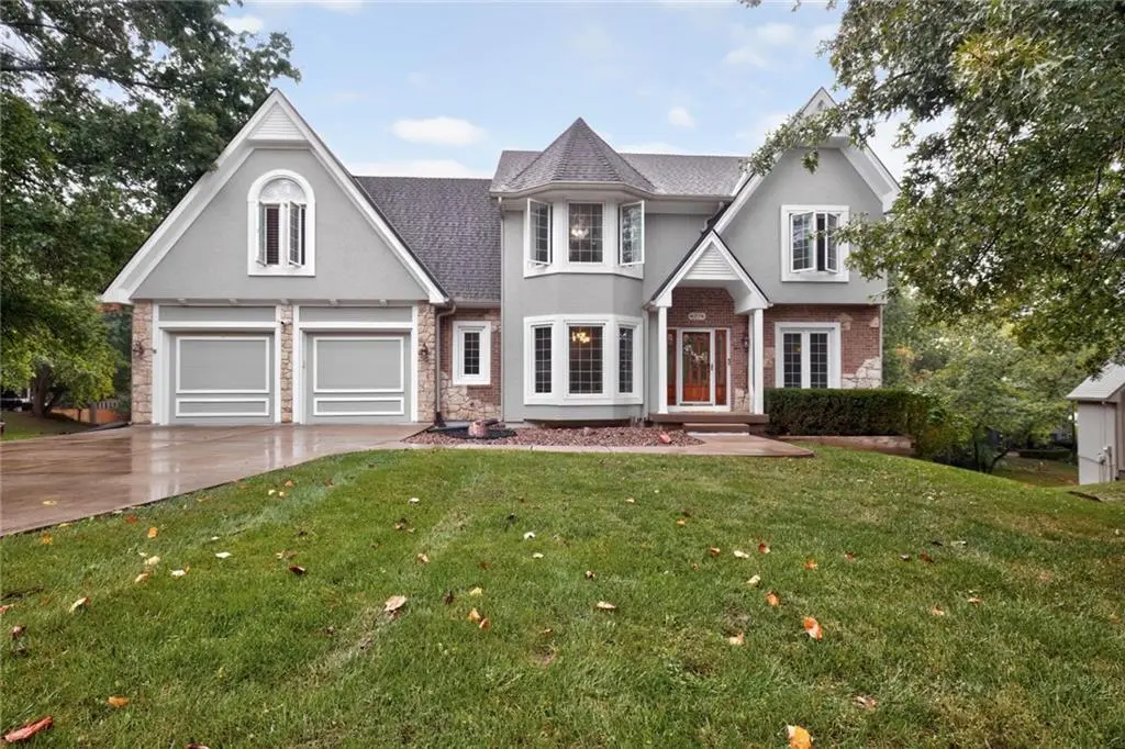 6216 NW 77th ST, Kansas City, MO 64151