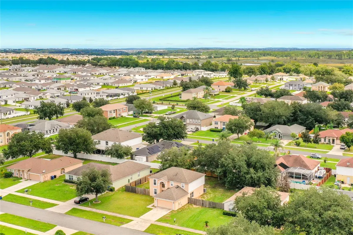 2032 ELMHURST LN, Mascotte, FL 34753