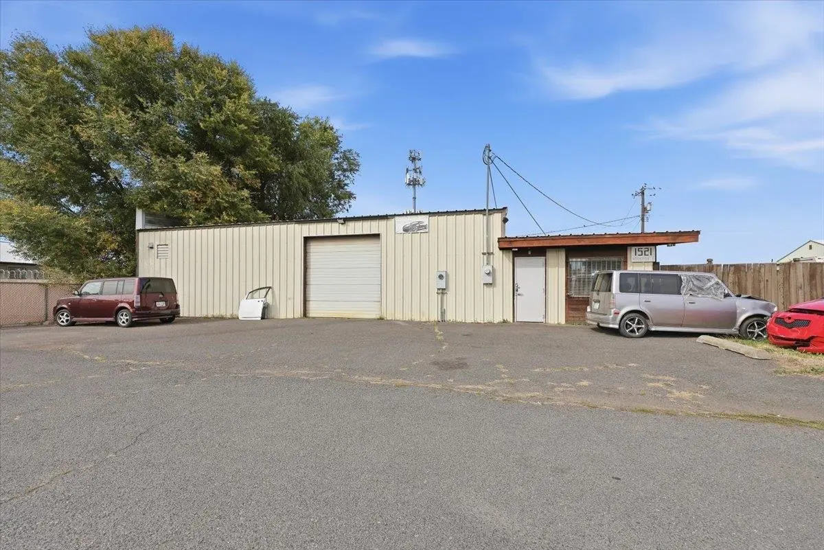 1521 E Houston Ave Ave, Spokane, WA 99217