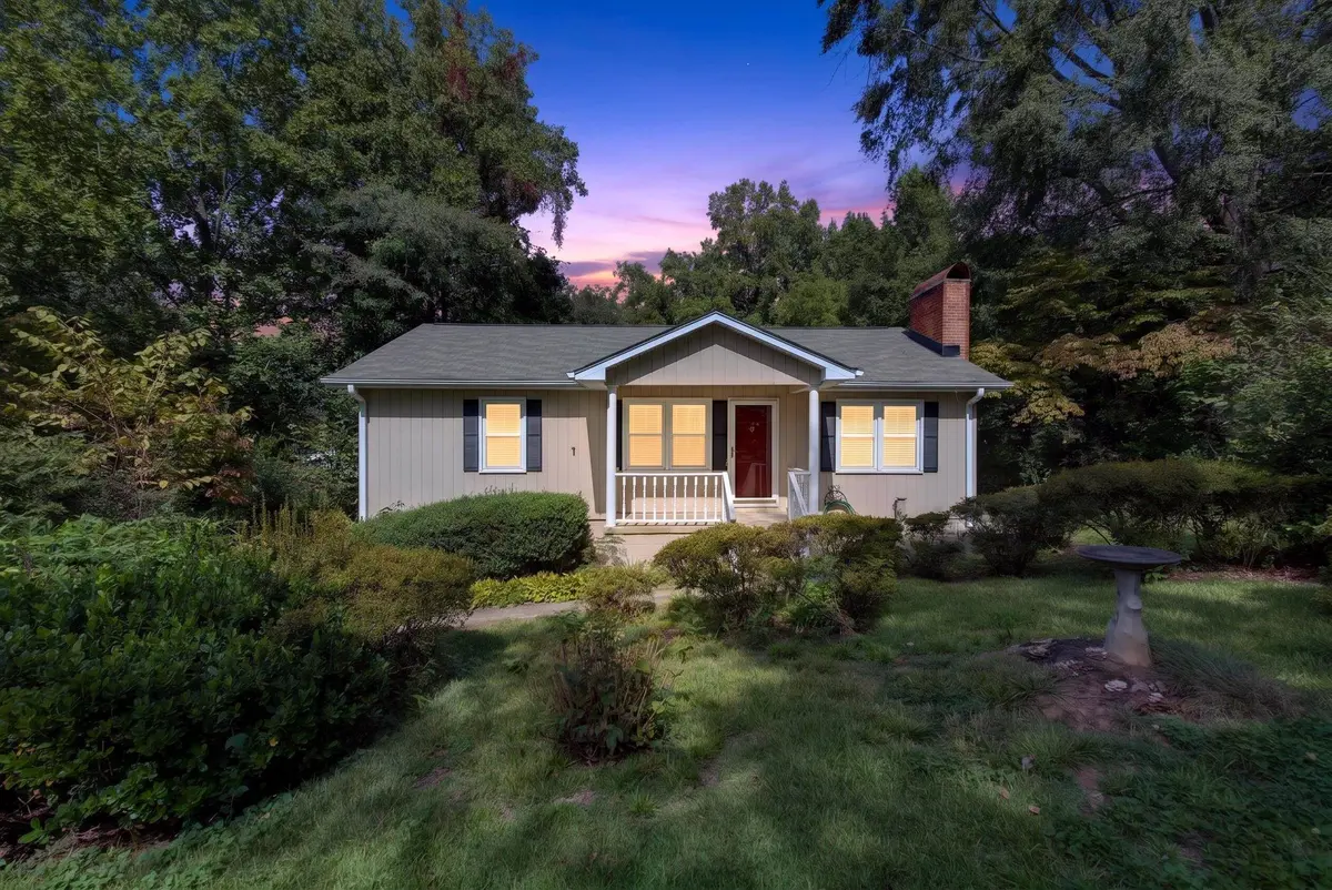 403 Redbird LN, Landrum, SC 29356
