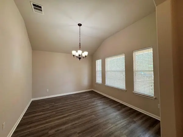 285 Amber Ash DR, Kyle, TX 78640