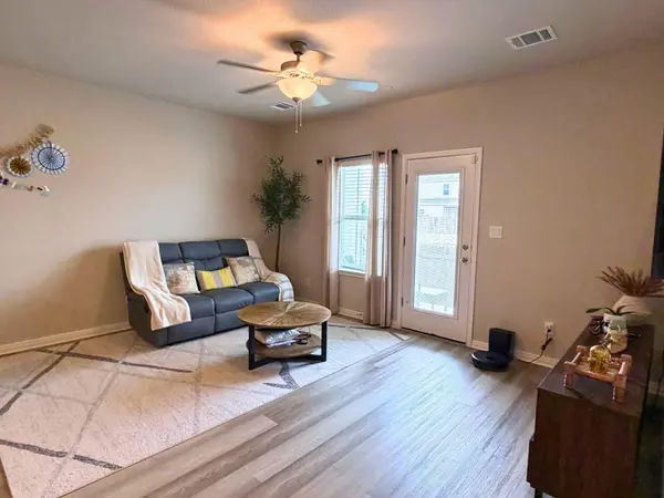 1850 Settlers Glen DR #1105, Round Rock, TX 78665