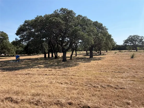 463 Rolling Hills DR, Lampasas, TX 76550