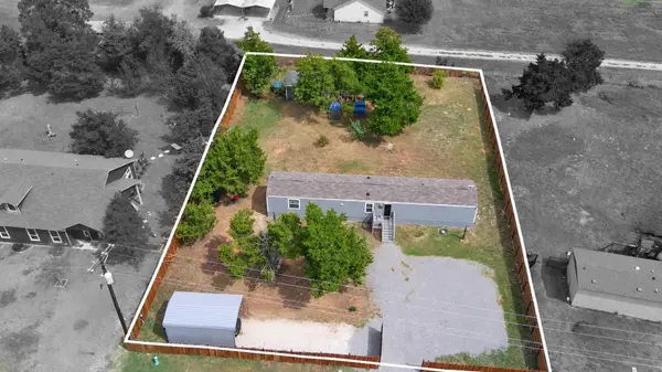 145 Arosa DR, Elgin, TX 78621