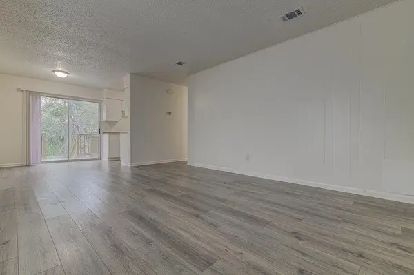 404 W Dittmar RD #A, Austin, TX 78745