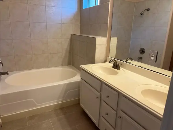 4620 W William Cannon DR #24, Austin, TX 78749
