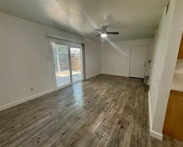 1841 Wooten Park DR #101, Austin, TX 78757