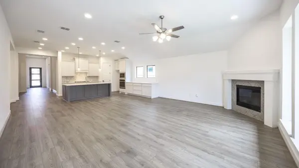1209 Glen Heather DR, Georgetown, TX 78633