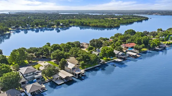 36 Beaver IS, Granite Shoals, TX 78654