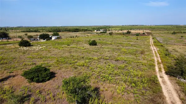 14024 Graef RD, Creedmoor, TX 78610