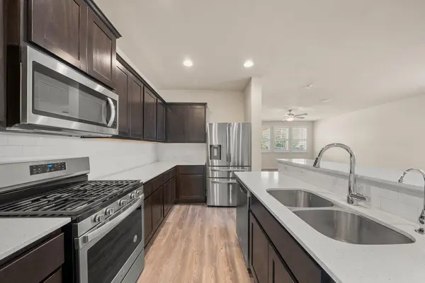 145 Goldfinch DR, San Marcos, TX 78666