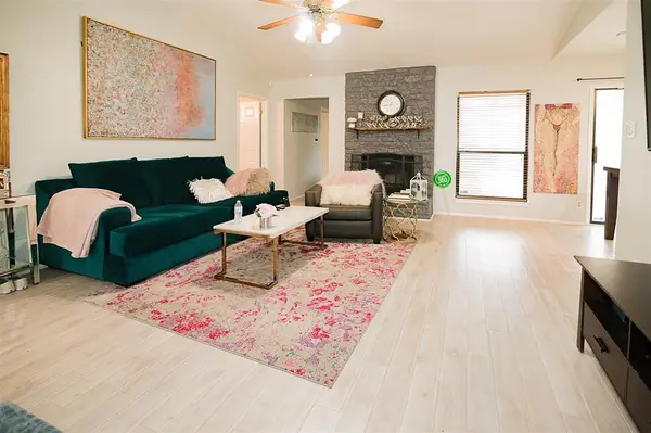105 Etta PL, Austin, TX 78753