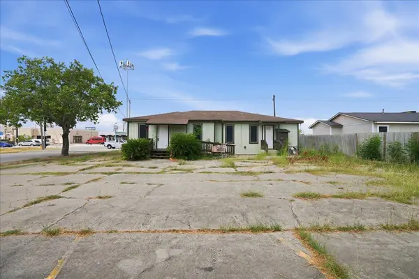 4942 Everhart RD, Corpus Christi, TX 78411