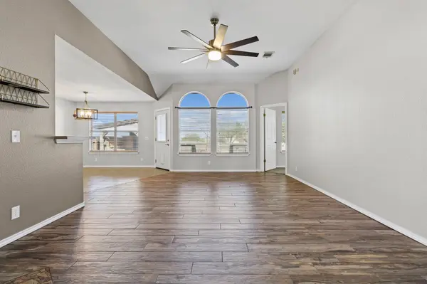 1318 Settlers Valley DR, Pflugerville, TX 78660
