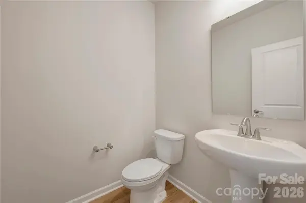 1311 Sandstar LN, Charlotte, NC 28226