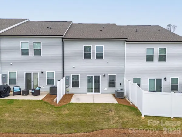 11012 Pagebrook LN, Charlotte, NC 28214
