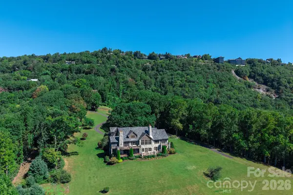 733 Dogwood LN, Blowing Rock, NC 28605