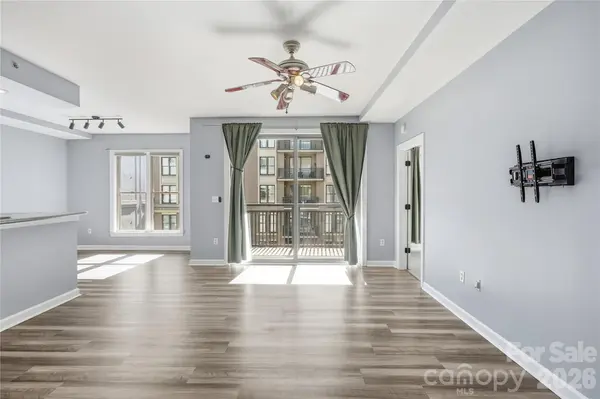 718 W Trade ST, Charlotte, NC 28202