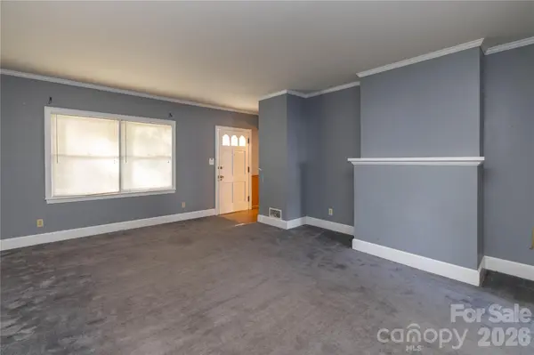 31 Maple ST, Badin, NC 28009