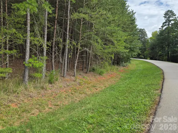 150 Kingfisher CT #30, Badin Lake, NC 28127