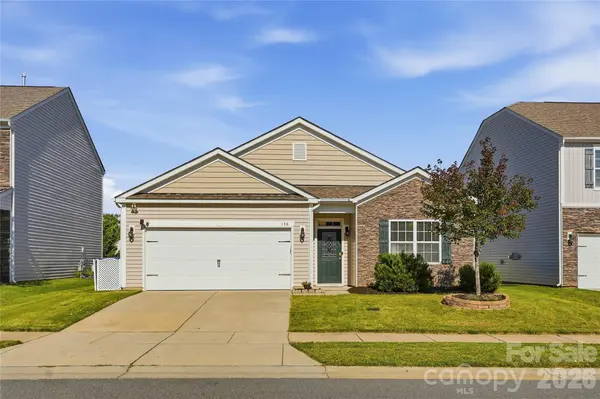 146 N Cromwell DR, Mooresville, NC 28115